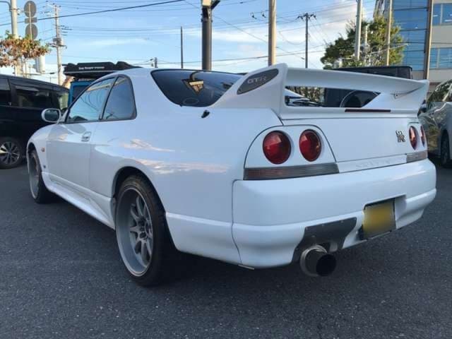 1997 Nissan Skyline JDM car for sale — photo 5 of 5