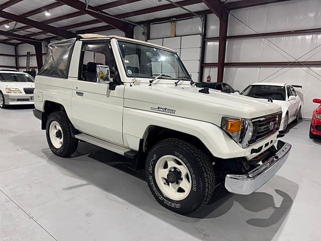 1998 Toyota Land Cruiser JDM car for sale — photo 9 of 10