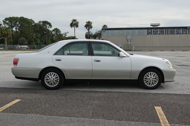 2000 Toyota Crown JDM car for sale — photo 5 of 18