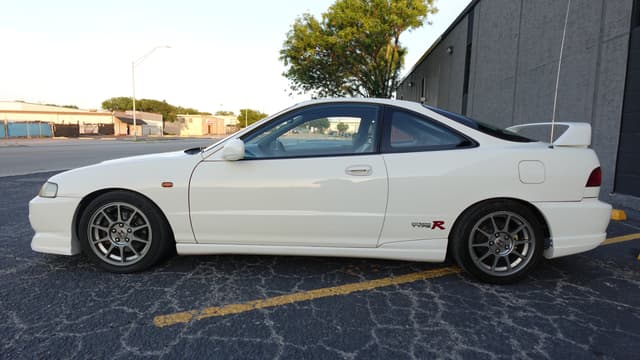 1998 Honda Integra JDM car for sale — photo 5 of 12