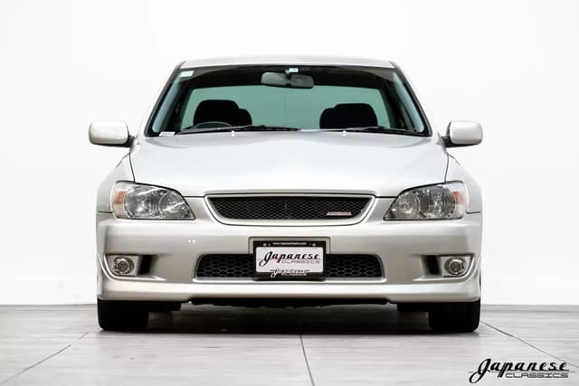 1999 Toyota Altezza JDM car for sale — photo 2 of 25