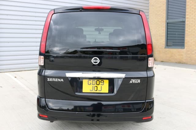 2009 Nissan Serena JDM car for sale — photo 16 of 25