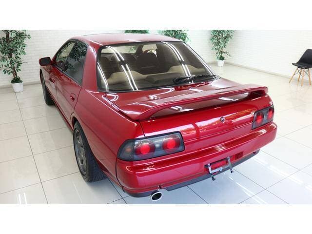 1990 Nissan Skyline JDM car for sale — photo 2 of 17
