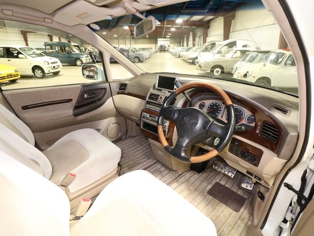 1999 Nissan Presage JDM car for sale — photo 9 of 25
