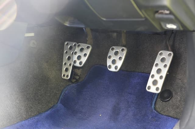 2001 Subaru Impreza JDM car for sale — photo 15 of 25