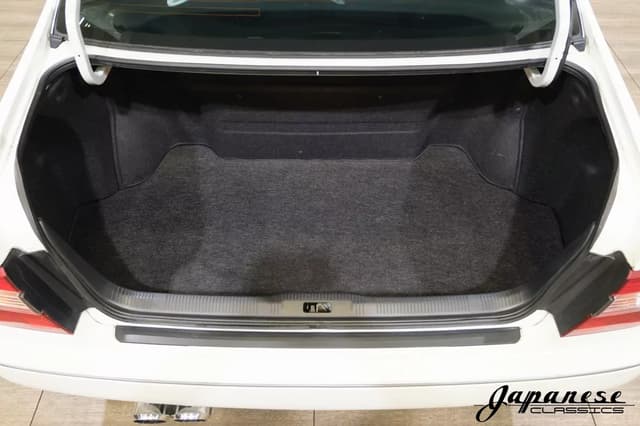 1996 Nissan Cima JDM car for sale — photo 23 of 25