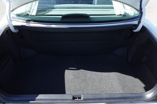 1998 Toyota Crown JDM car for sale — photo 9 of 21