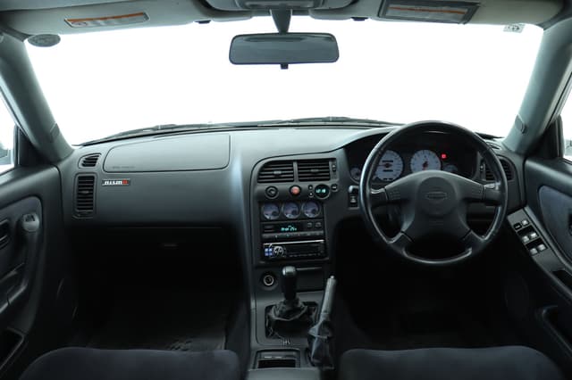 1998 Nissan Skyline JDM car for sale — photo 10 of 11