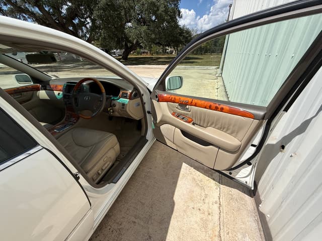 2001 Toyota Celsior JDM car for sale — photo 16 of 20