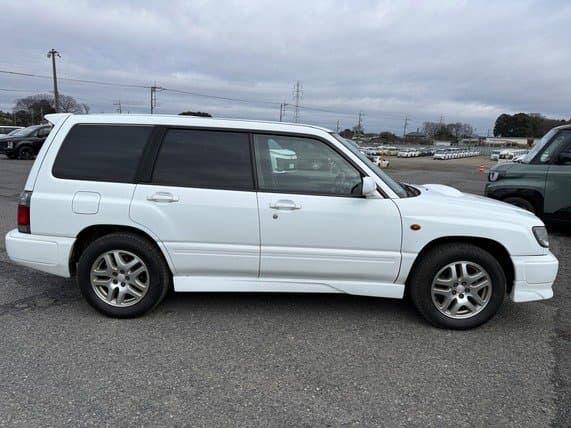 1999 Subaru Forester JDM car for sale — photo 2 of 9