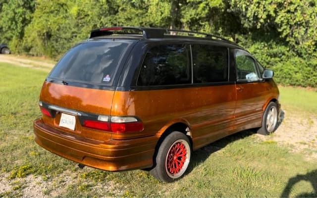 1997 Toyota Estima JDM car for sale — photo 5 of 11