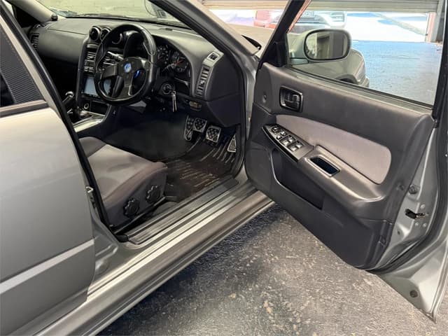 2000 Nissan Skyline JDM car for sale — photo 3 of 25