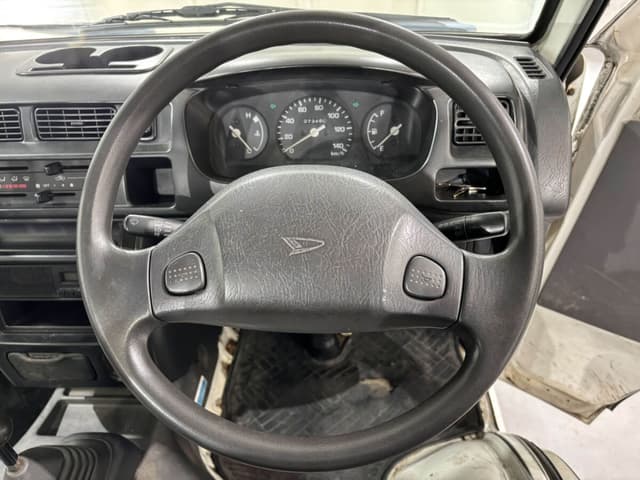 2000 Daihatsu Hijet JDM car for sale — photo 11 of 25