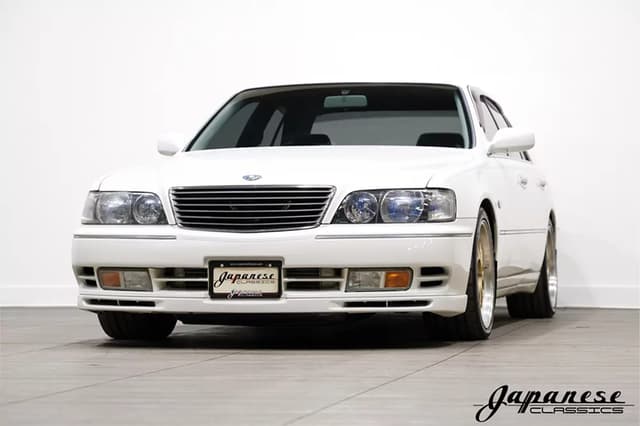 1996 Nissan Cima JDM car for sale — photo 3 of 25