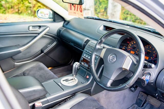 2001 Nissan Skyline JDM car for sale — photo 12 of 19