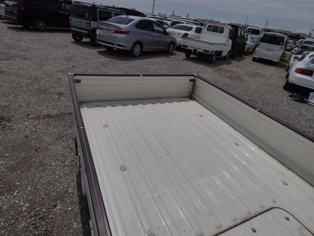 1999 Daihatsu Hijet JDM car for sale — photo 14 of 25