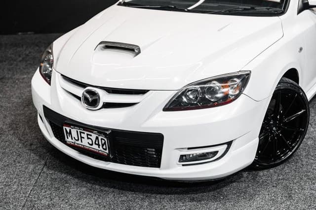 2008 Mazda Axela JDM car for sale — photo 2 of 17