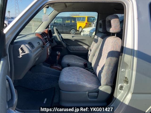 1999 Suzuki Jimny JDM car for sale — photo 11 of 23