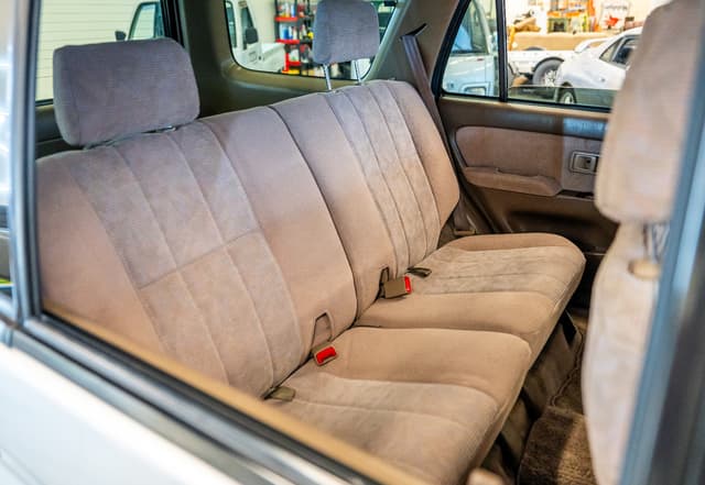 1998 Toyota Hilux Surf JDM car for sale — photo 18 of 24