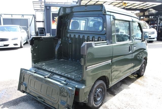 2005 Daihatsu Hijet JDM car for sale — photo 8 of 25