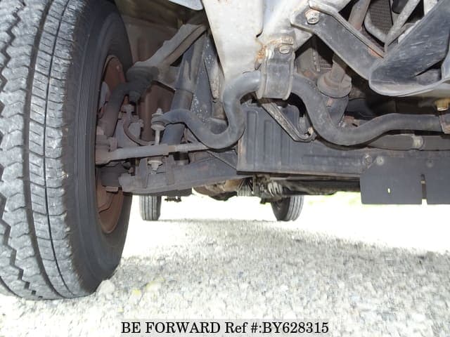 2003 Toyota HiAce JDM car for sale — photo 13 of 25