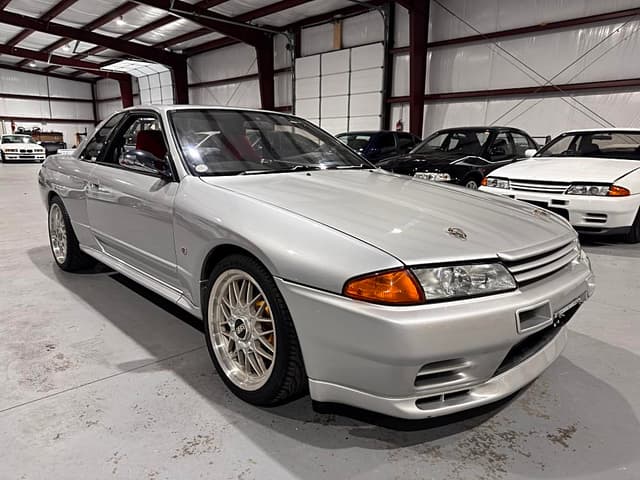 1994 Nissan Skyline JDM car for sale — photo 9 of 25