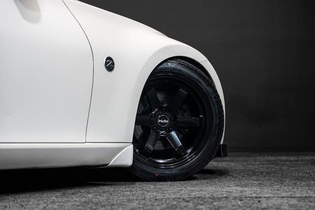 2009 Nissan Fairlady Z JDM car for sale — photo 8 of 13