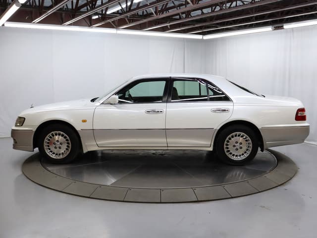 1998 Nissan Cima JDM car for sale — photo 4 of 25