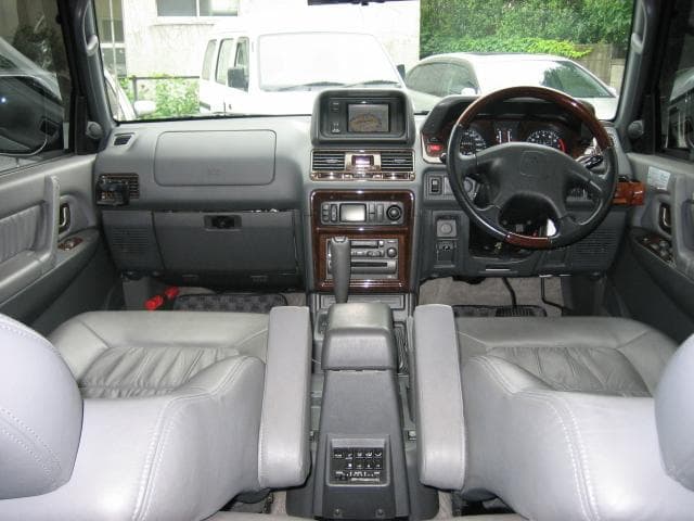 1999 Mitsubishi Pajero JDM car for sale — photo 3 of 3