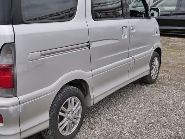 2001 Daihatsu Atrai JDM car for sale — photo 16 of 25