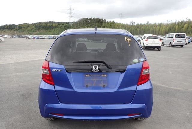 2011 Honda Fit JDM car for sale — photo 4 of 25