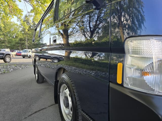 2001 Nissan Caravan JDM car for sale — photo 12 of 25