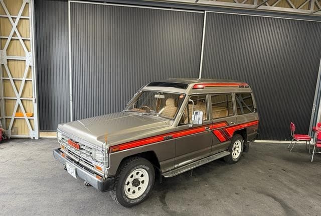 1986 Nissan Safari JDM car for sale — photo 3 of 25