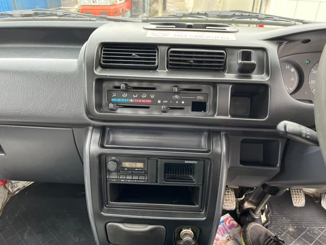 1999 Daihatsu Hijet JDM car for sale — photo 14 of 25