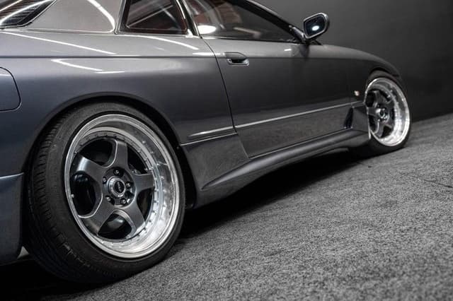 1991 Nissan Skyline JDM car for sale — photo 16 of 19