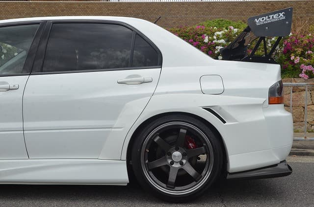 2004 Mitsubishi Lancer JDM car for sale — photo 8 of 11