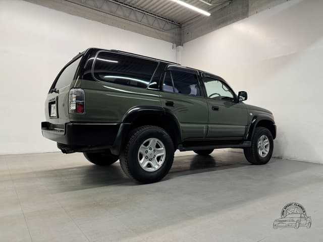 1997 Toyota Hilux Surf JDM car for sale — photo 20 of 25