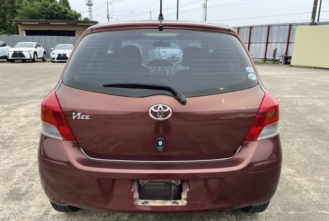 2010 Toyota Vitz JDM car for sale — photo 7 of 25