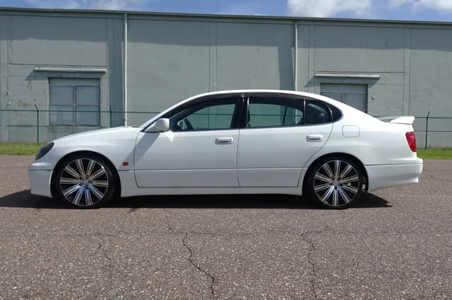 2001 Toyota Aristo JDM car for sale — photo 8 of 17