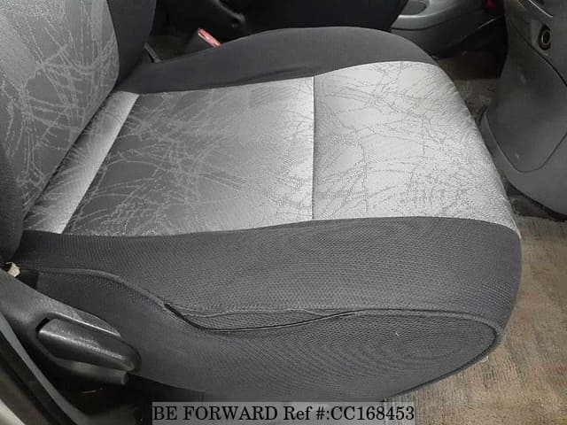 2000 Toyota Regius JDM car for sale — photo 4 of 8