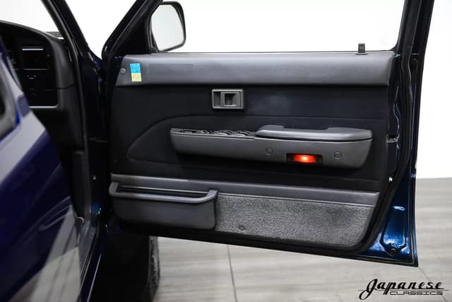 1995 Toyota Hilux JDM car for sale — photo 19 of 25