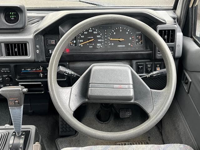 1996 Mitsubishi Delica JDM car for sale — photo 10 of 25
