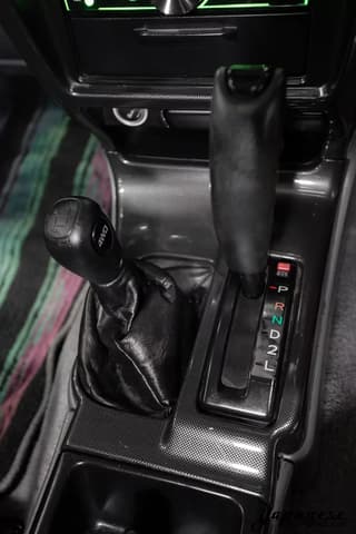 1998 Toyota Hilux Surf JDM car for sale — photo 10 of 25