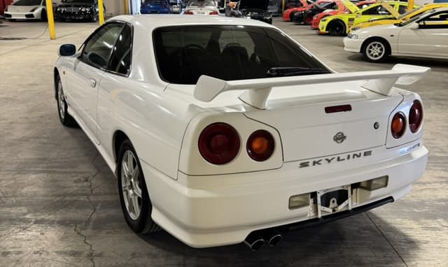 1998 Nissan Skyline JDM car for sale — photo 10 of 25