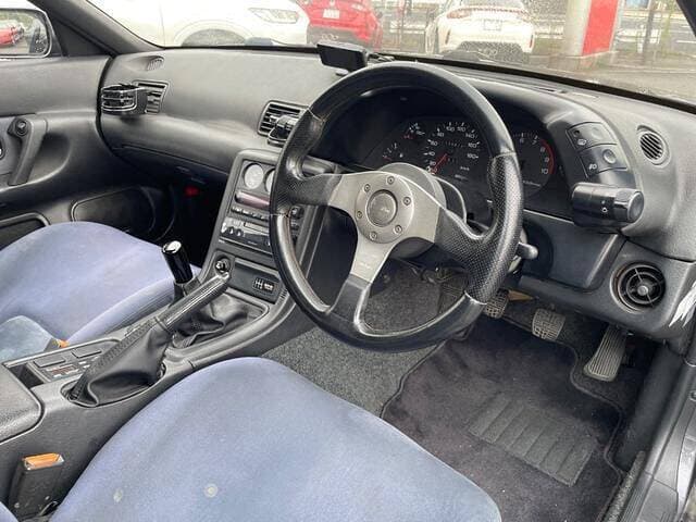 1993 Nissan Skyline JDM car for sale — photo 3 of 7