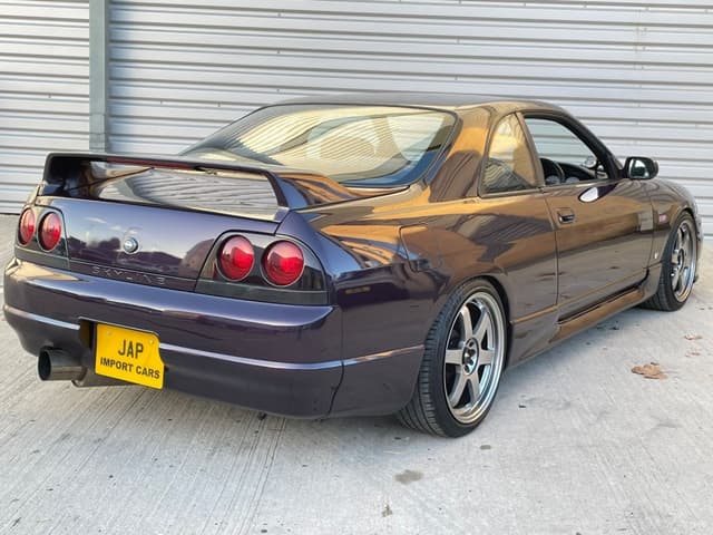 1995 Nissan Skyline JDM car for sale — photo 19 of 25