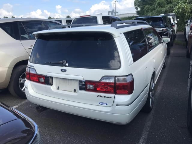 2000 Nissan Stagea JDM car for sale — photo 4 of 12