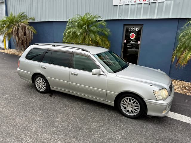2001 Toyota Crown JDM car for sale — photo 12 of 23
