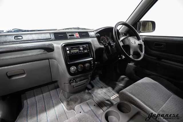 1996 Honda CR-V JDM car for sale — photo 10 of 25