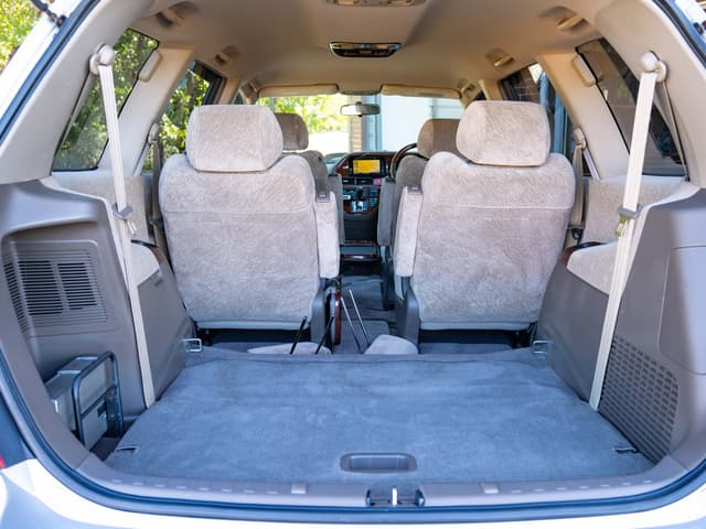 2000 Honda Odyssey JDM car for sale — photo 15 of 18